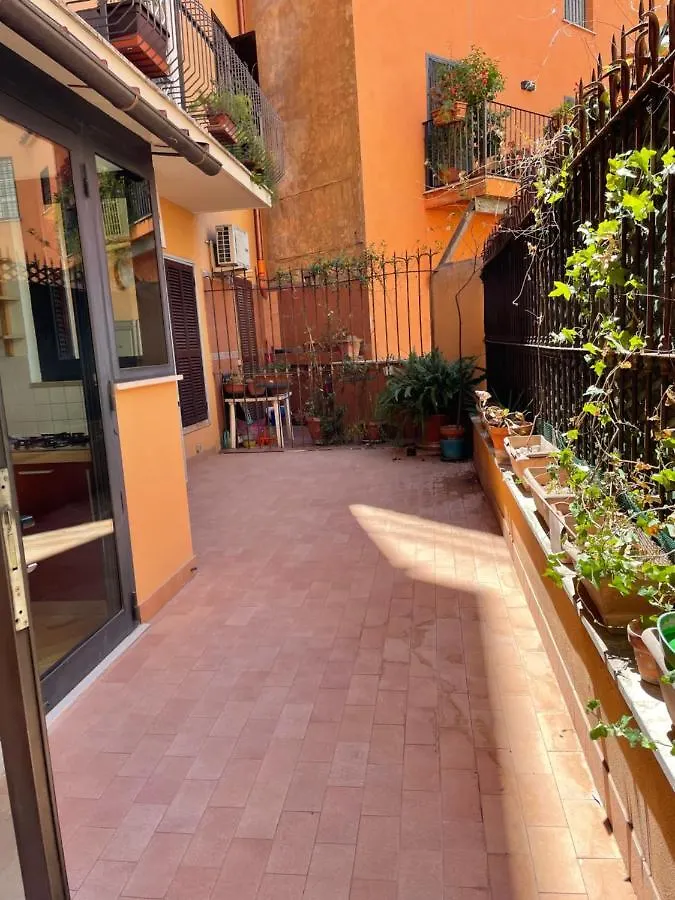 Colosseum Apartment With Big Terrace Rome Italy